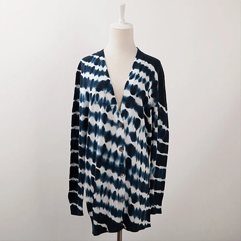 Tie-Dye-Buttoned-Cardigan